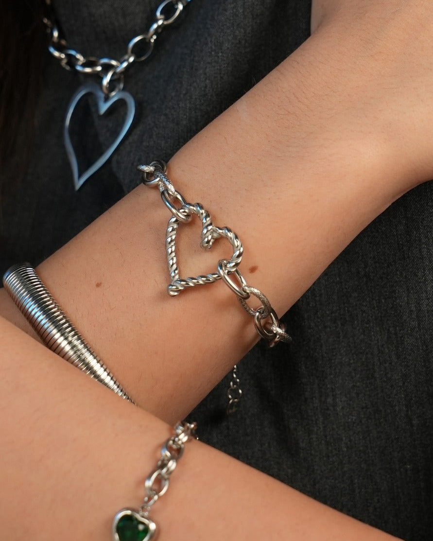 hartjes armband in het zilver