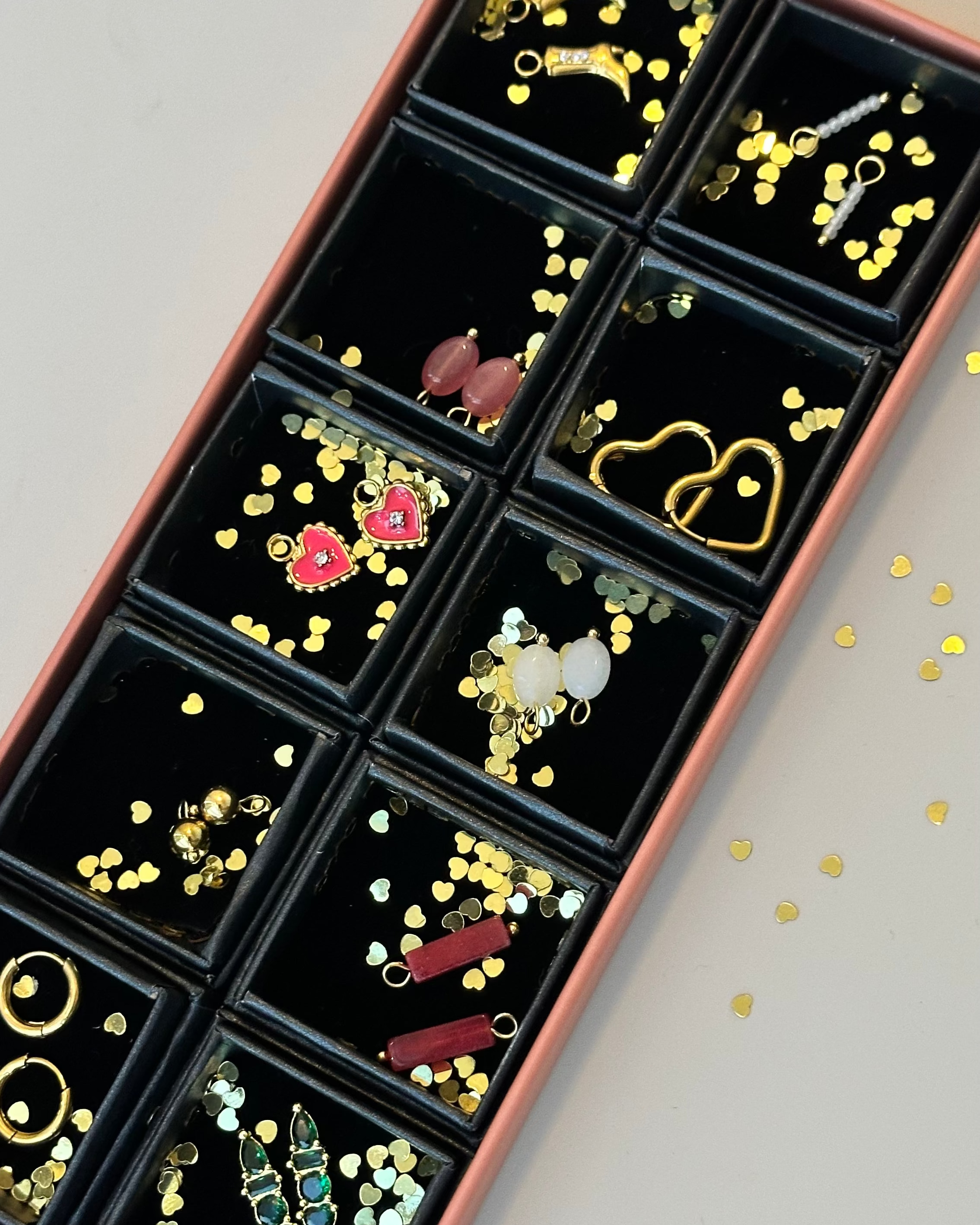 Pick & Pair - Advent Box - Earrings - 10 Gifts - Limited Edition - Stainless Steel